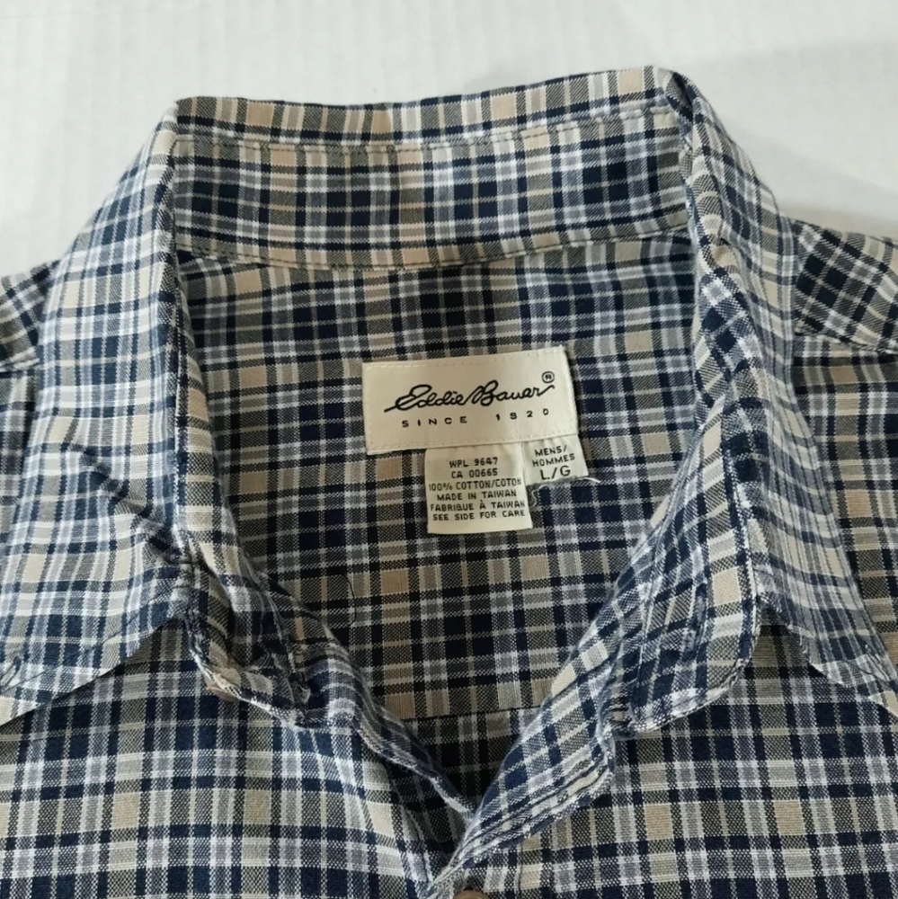 Eddie Bauer Long Sleeve Plaid Button Down Shirt Runs Big